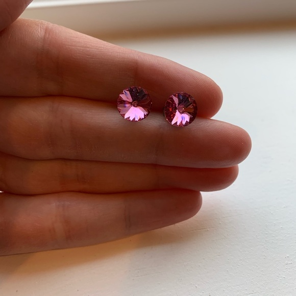 Pale pink diamond solitaire stud earrings - Picture 8 of 8